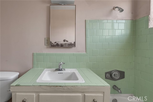 Bell Gardens, California, 90201, United States, 6 Bedrooms Bedrooms, ,Residential,For Sale,2009739