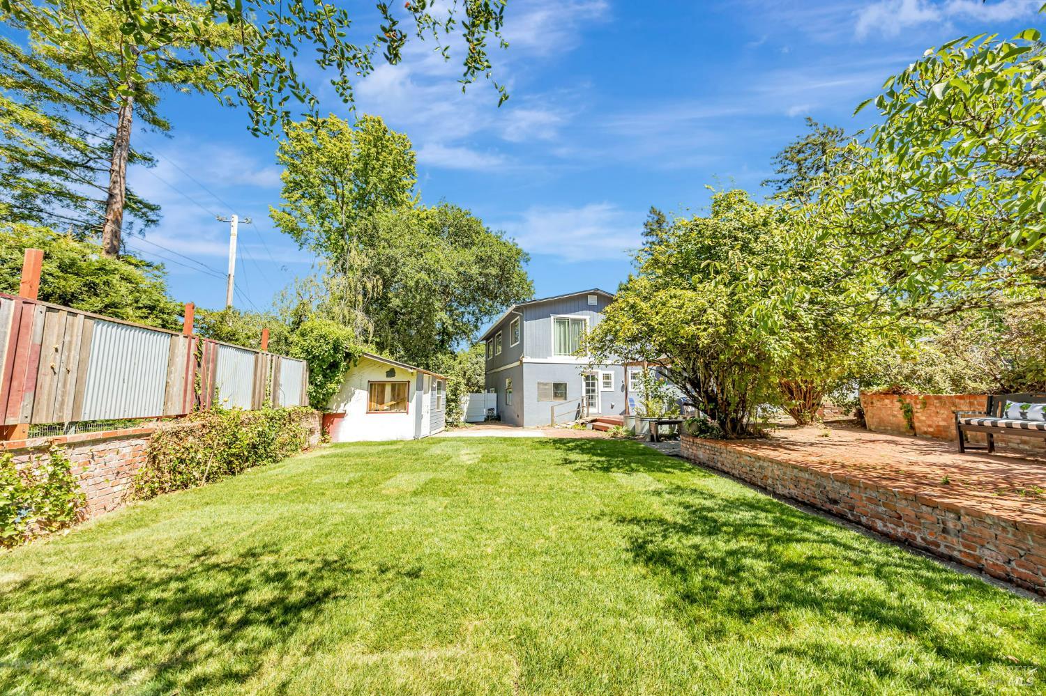 Sebastopol, California, 95472, United States, 3 Bedrooms Bedrooms, ,3 BathroomsBathrooms,Residential,For Sale,1903540