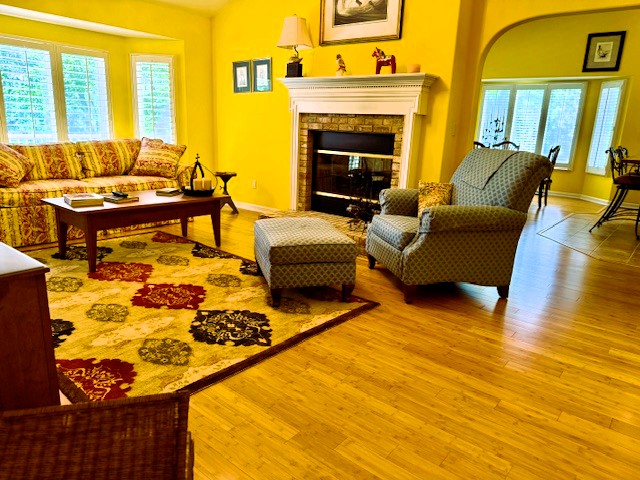 Crossville, Tennessee, 38558, United States, 3 Bedrooms Bedrooms, ,2 BathroomsBathrooms,Residential,For Sale,1979949