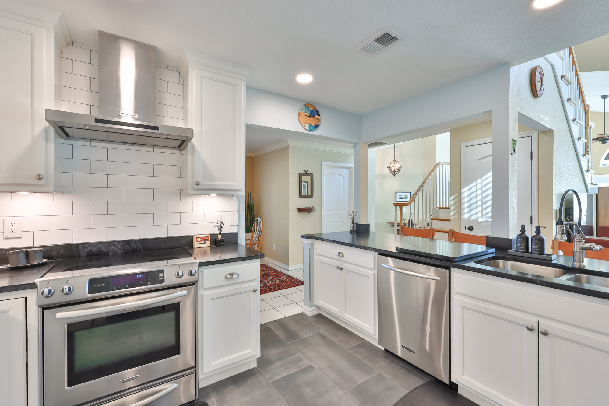 Apollo Beach, Florida, 33572, United States, 3 Bedrooms Bedrooms, ,3 BathroomsBathrooms,Residential,For Sale,2049296