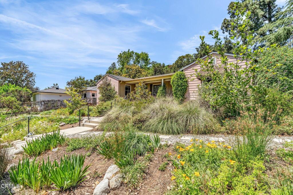 Altadena, California, 91001, United States, 3 Bedrooms Bedrooms, ,3 BathroomsBathrooms,Residential,For Sale,1903574