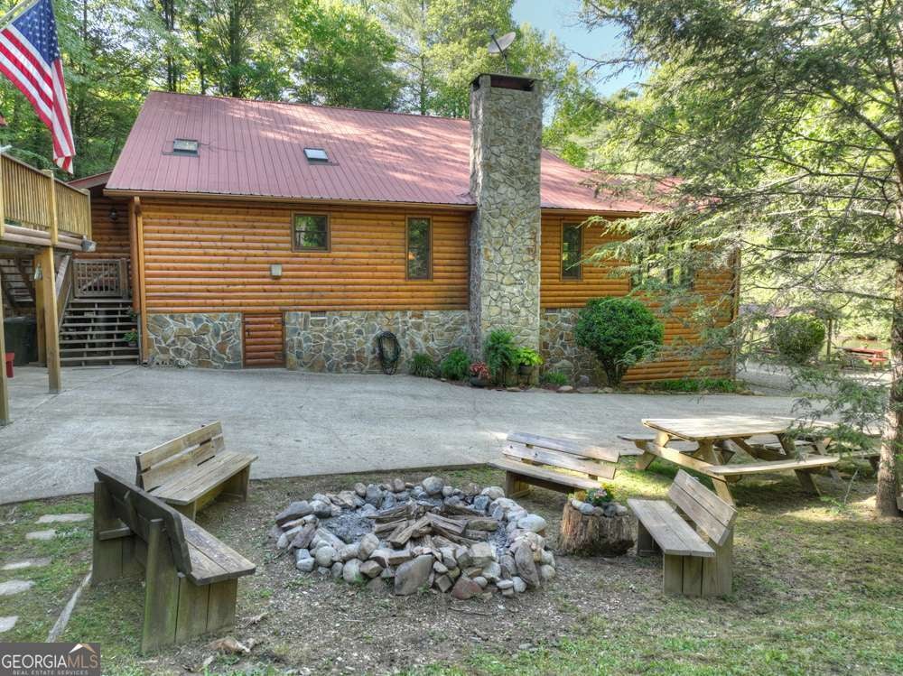 Blue Ridge, Georgia, 30513, United States, 4 Bedrooms Bedrooms, ,3 BathroomsBathrooms,Residential,For Sale,1858936