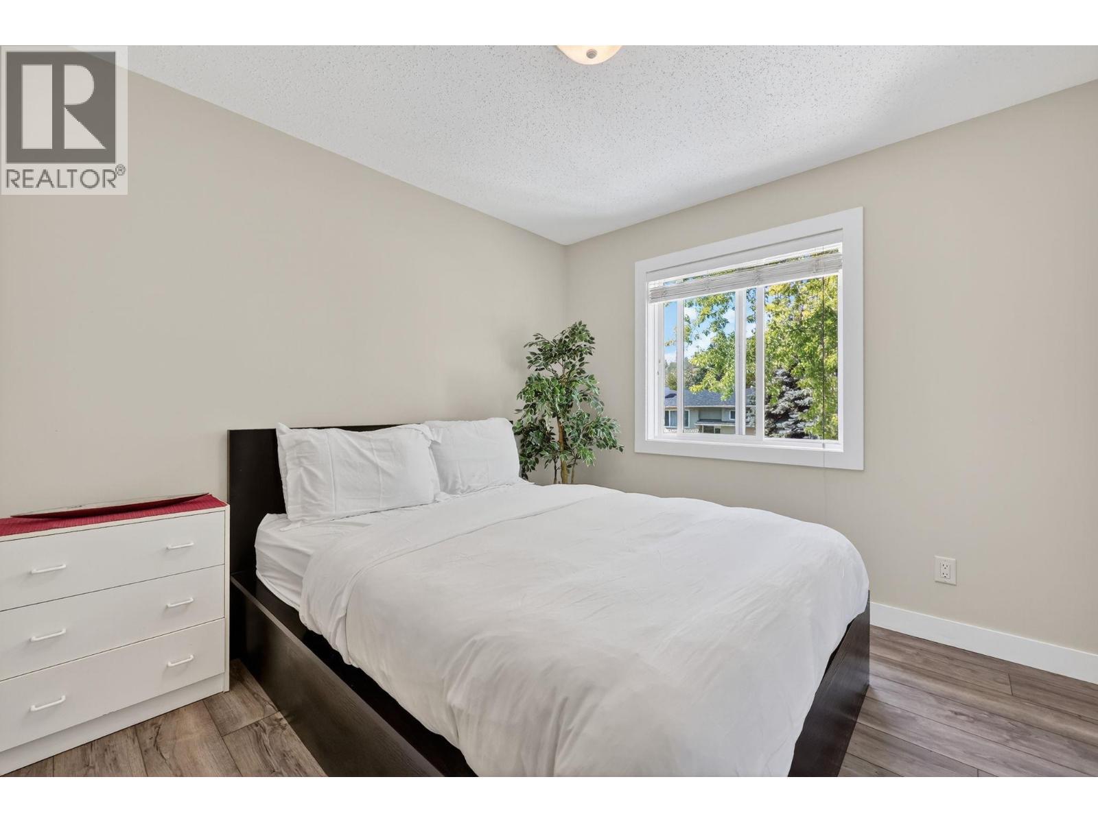 PENTICTON, British Columbia, V2A 7E7, CA, 4 Bedrooms Bedrooms, ,3 BathroomsBathrooms,Residential,For Sale,1947241