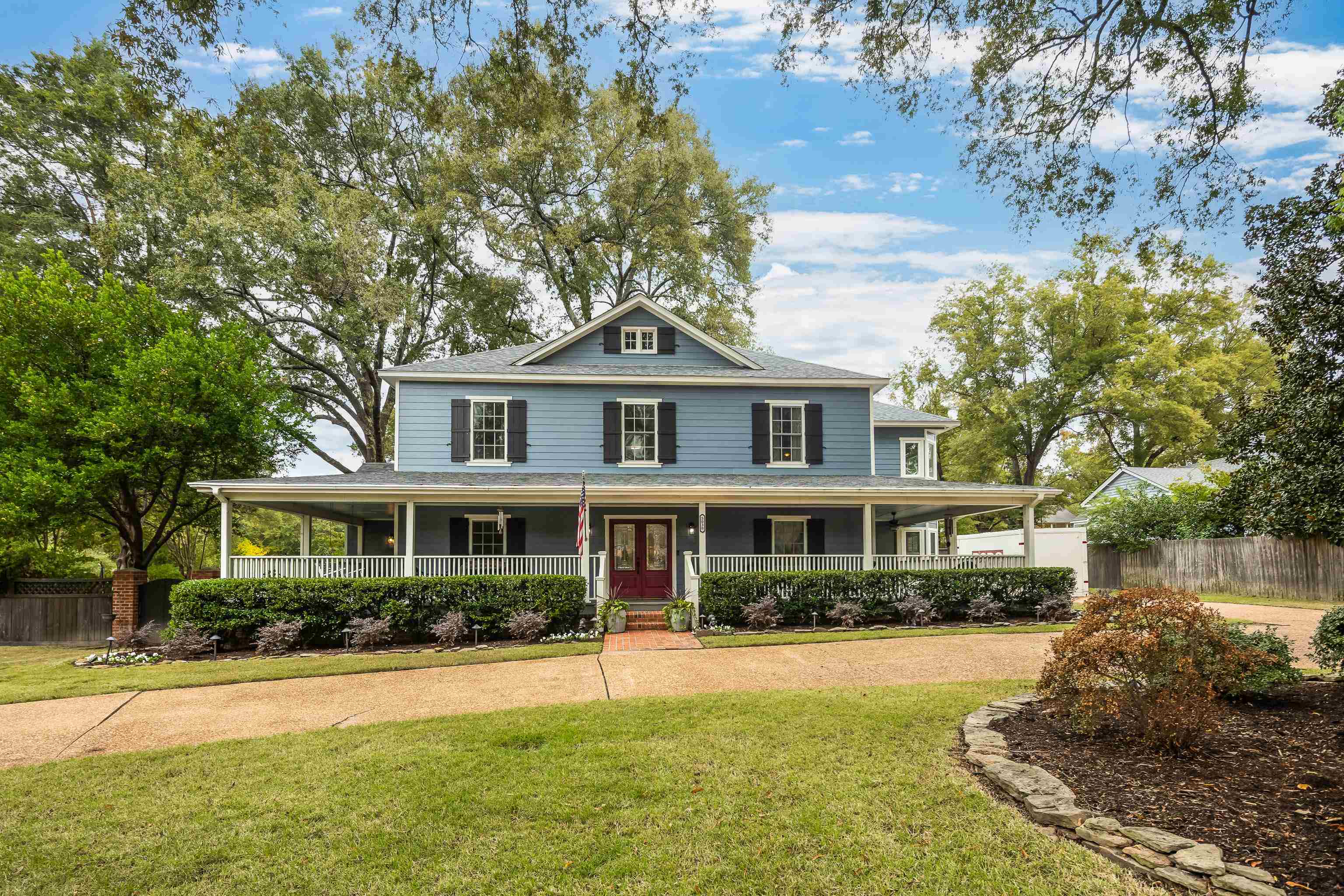 Memphis, Tennessee, 38117, United States, 4 Bedrooms Bedrooms, ,3 BathroomsBathrooms,Residential,For Sale,1972441