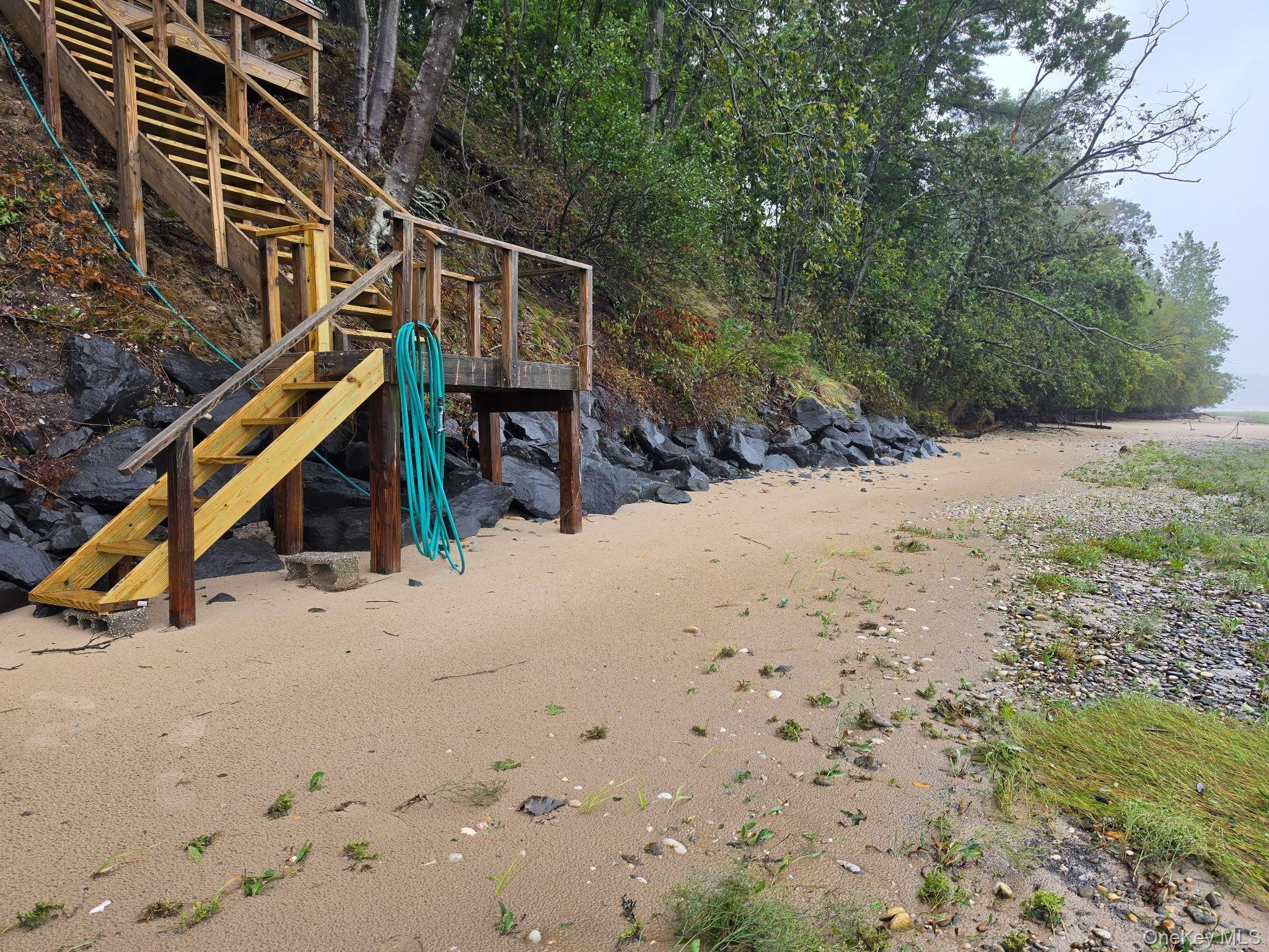 89 Harbor Road, Head Of The Harbor, NY 11780 - 物件實景