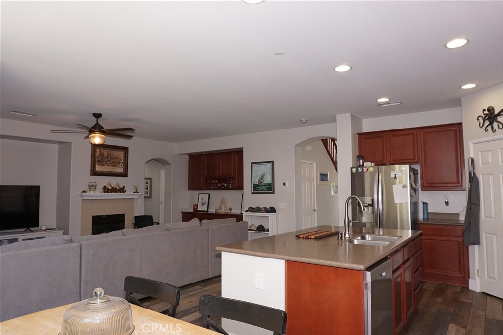 Temecula, California, 92592, United States, 4 Bedrooms Bedrooms, ,3 BathroomsBathrooms,Residential,For Sale,1857276