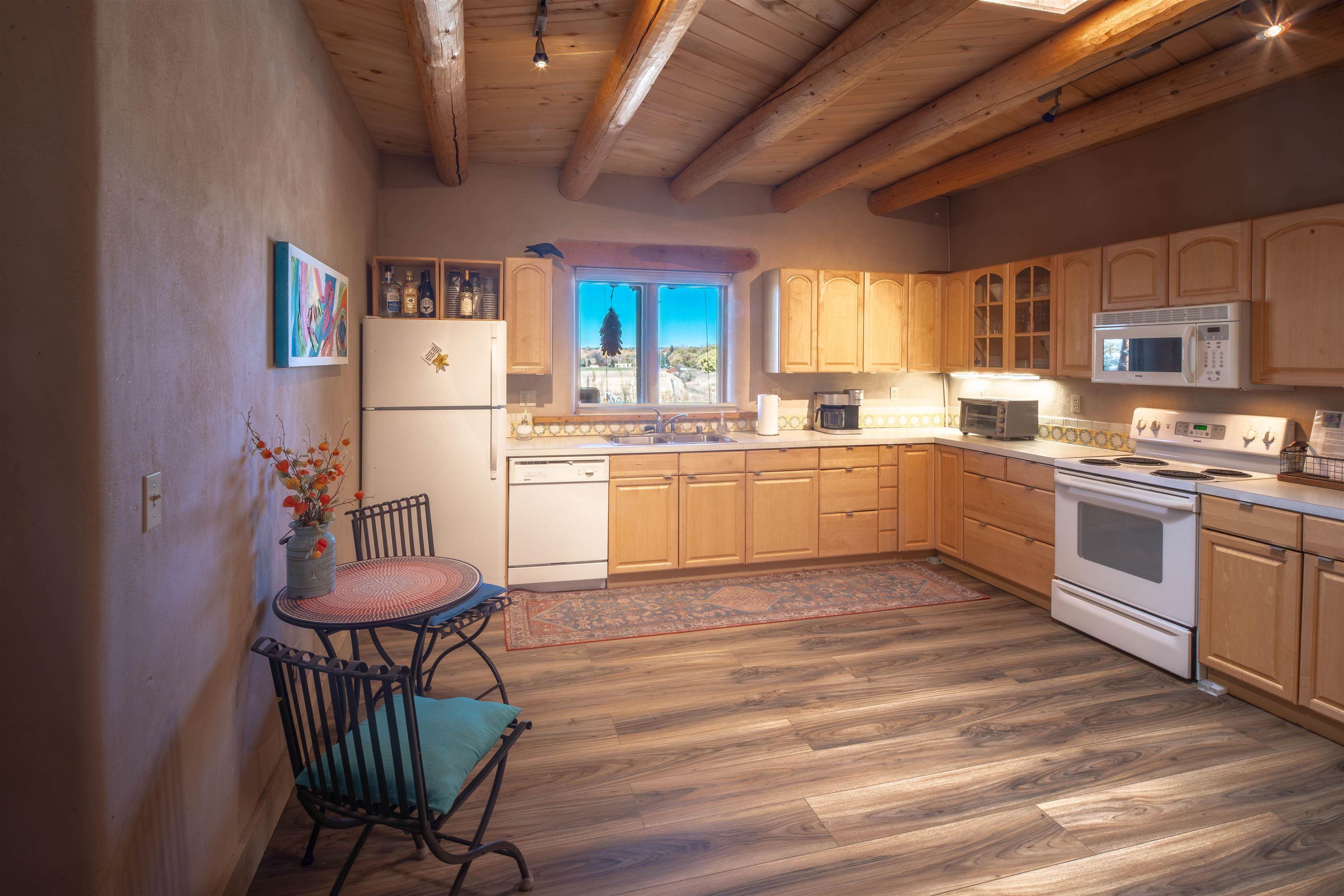 Taos, New Mexico, 87571, United States, 2 Bedrooms Bedrooms, ,2 BathroomsBathrooms,Residential,For Sale,1991479