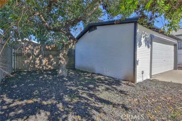 Los Angeles, California, 90044, United States, 2 Bedrooms Bedrooms, ,1 BathroomBathrooms,Residential,For Sale,2002532