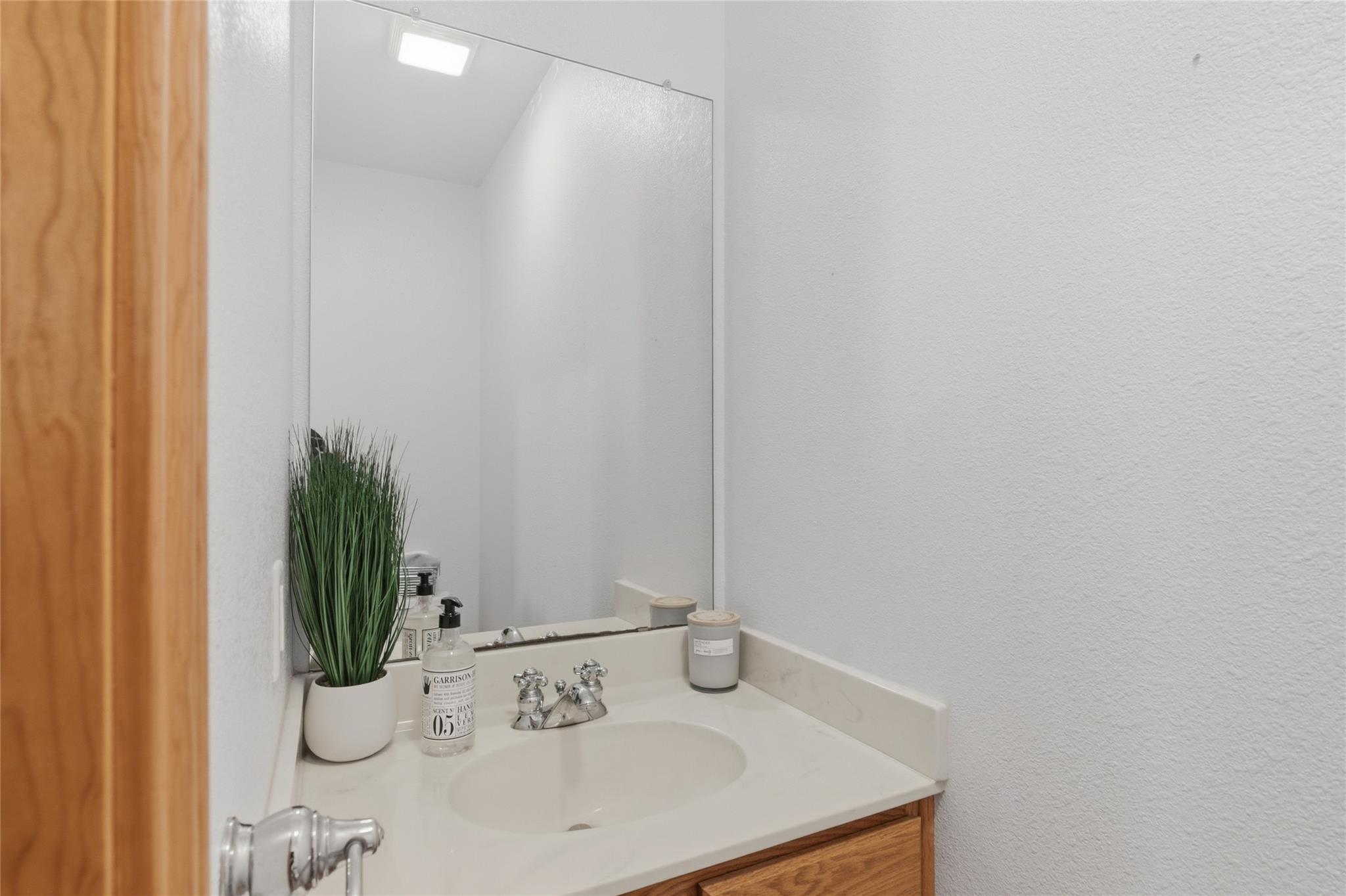 Seguin, Texas, 78155, United States, 3 Bedrooms Bedrooms, ,3 BathroomsBathrooms,Residential,For Sale,2037314