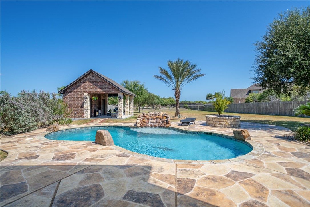 Corpus Christi, Texas, 78414, United States, 5 Bedrooms Bedrooms, ,4 BathroomsBathrooms,Residential,For Sale,1941748