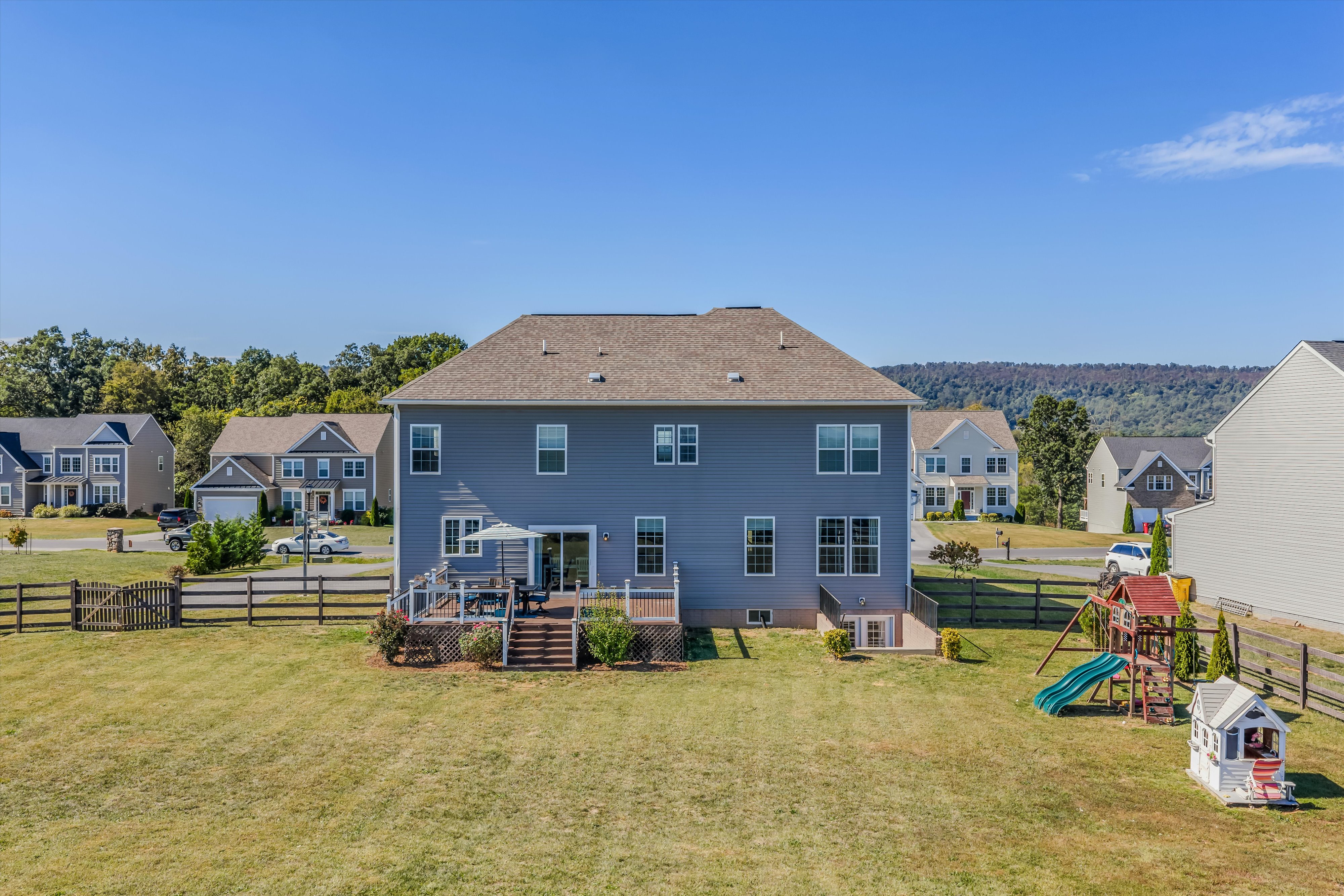 Matinsburg, West Virginia, 25403, United States, 4 Bedrooms Bedrooms, ,Residential,For Sale,1977883