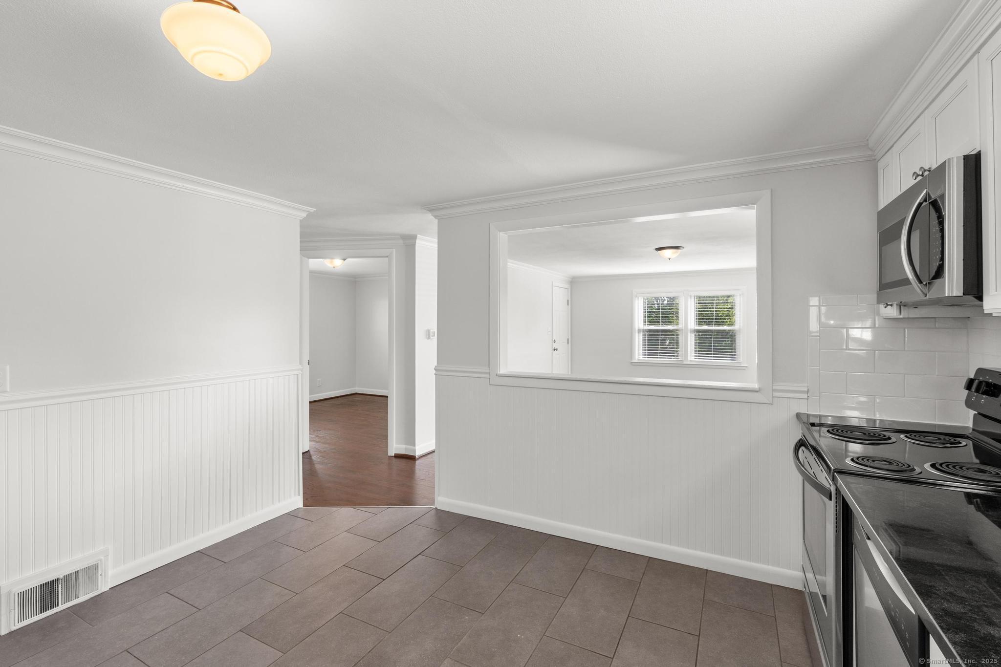 West Hartford, Connecticut, 06119, United States, 4 Bedrooms Bedrooms, ,2 BathroomsBathrooms,Residential,For Sale,1934206