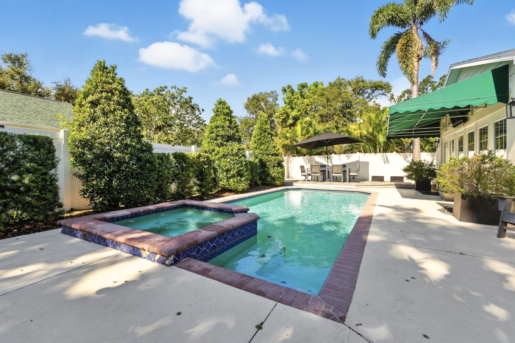 Tampa, Florida, 33629, United States, 3 Bedrooms Bedrooms, ,3 BathroomsBathrooms,Residential,For Sale,1923069
