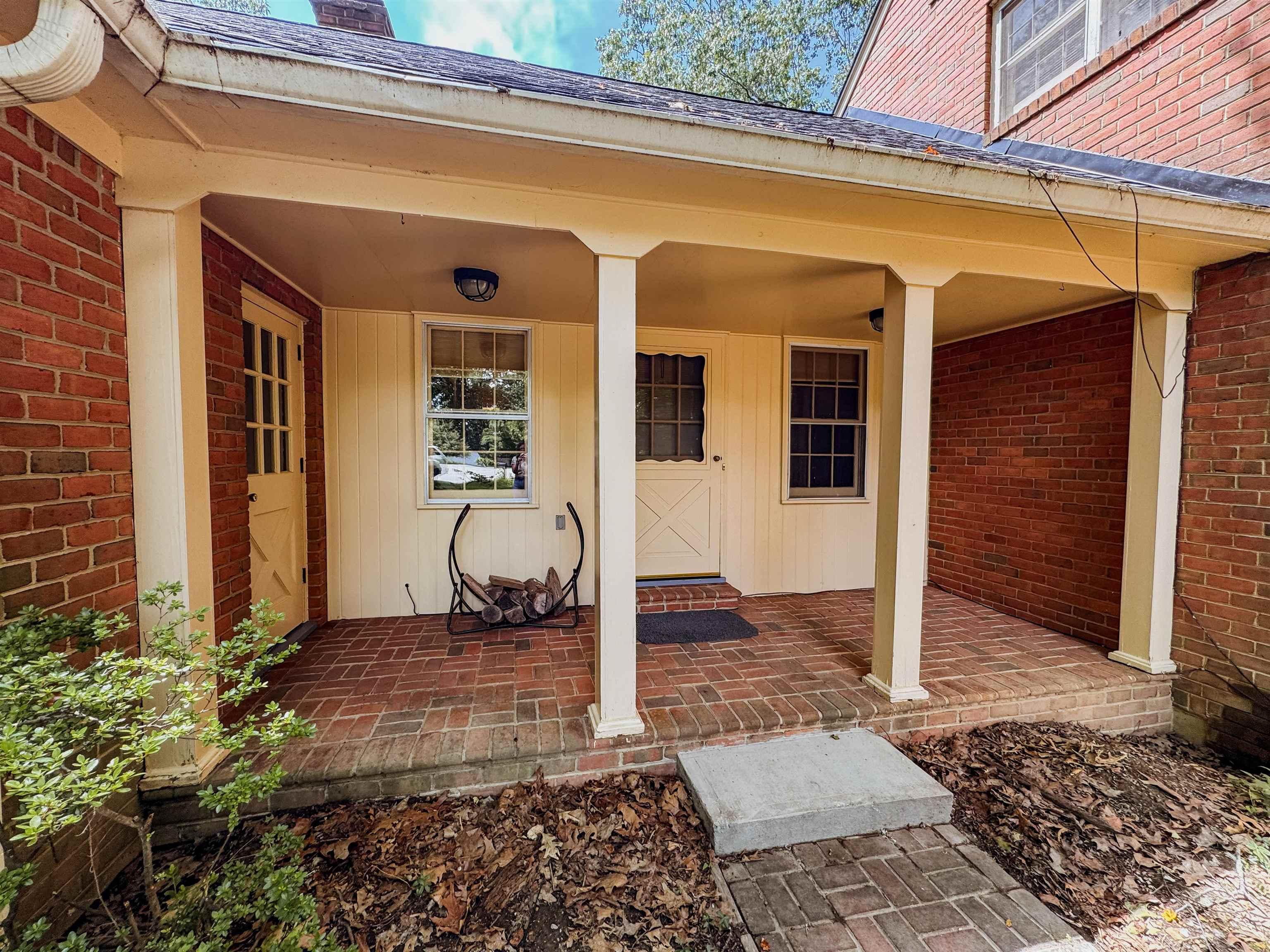 Blacksburg, Virginia, 24060, United States, 5 Bedrooms Bedrooms, ,4 BathroomsBathrooms,Residential,For Sale,1900979