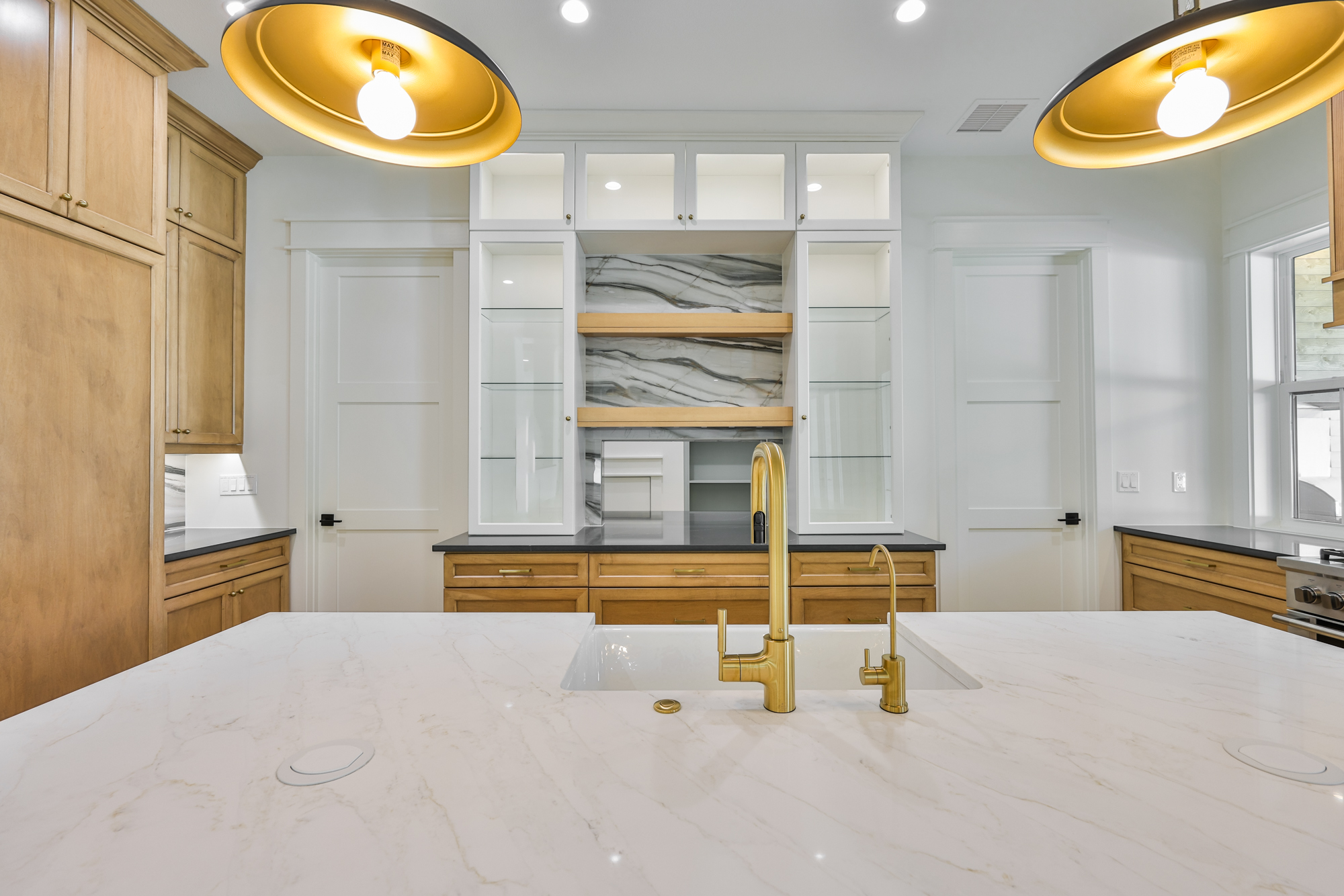 Tampa, Florida, 33629, United States, 5 Bedrooms Bedrooms, ,7 BathroomsBathrooms,Residential,For Sale,2007837