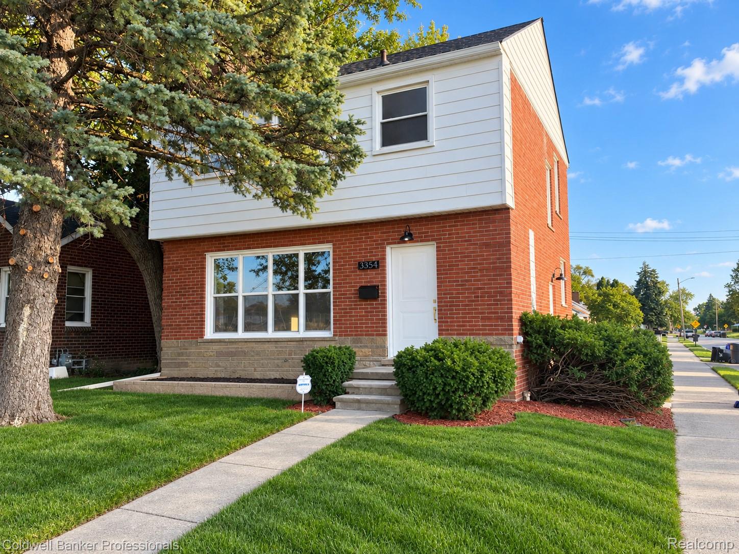 Outer Dr, Detroit, MI 48234