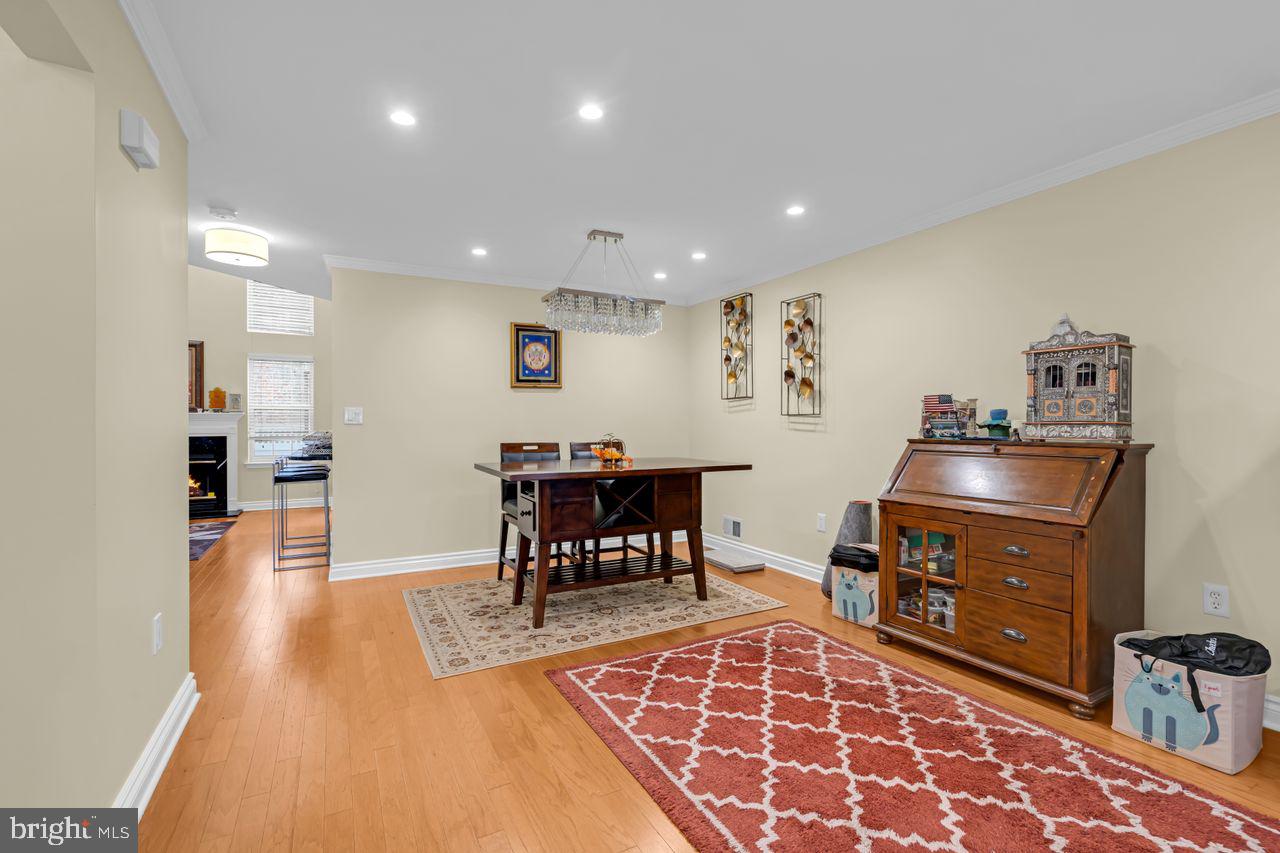 Pennington, New Jersey, 08534, United States, 3 Bedrooms Bedrooms, ,3 BathroomsBathrooms,Residential,For Sale,1987595