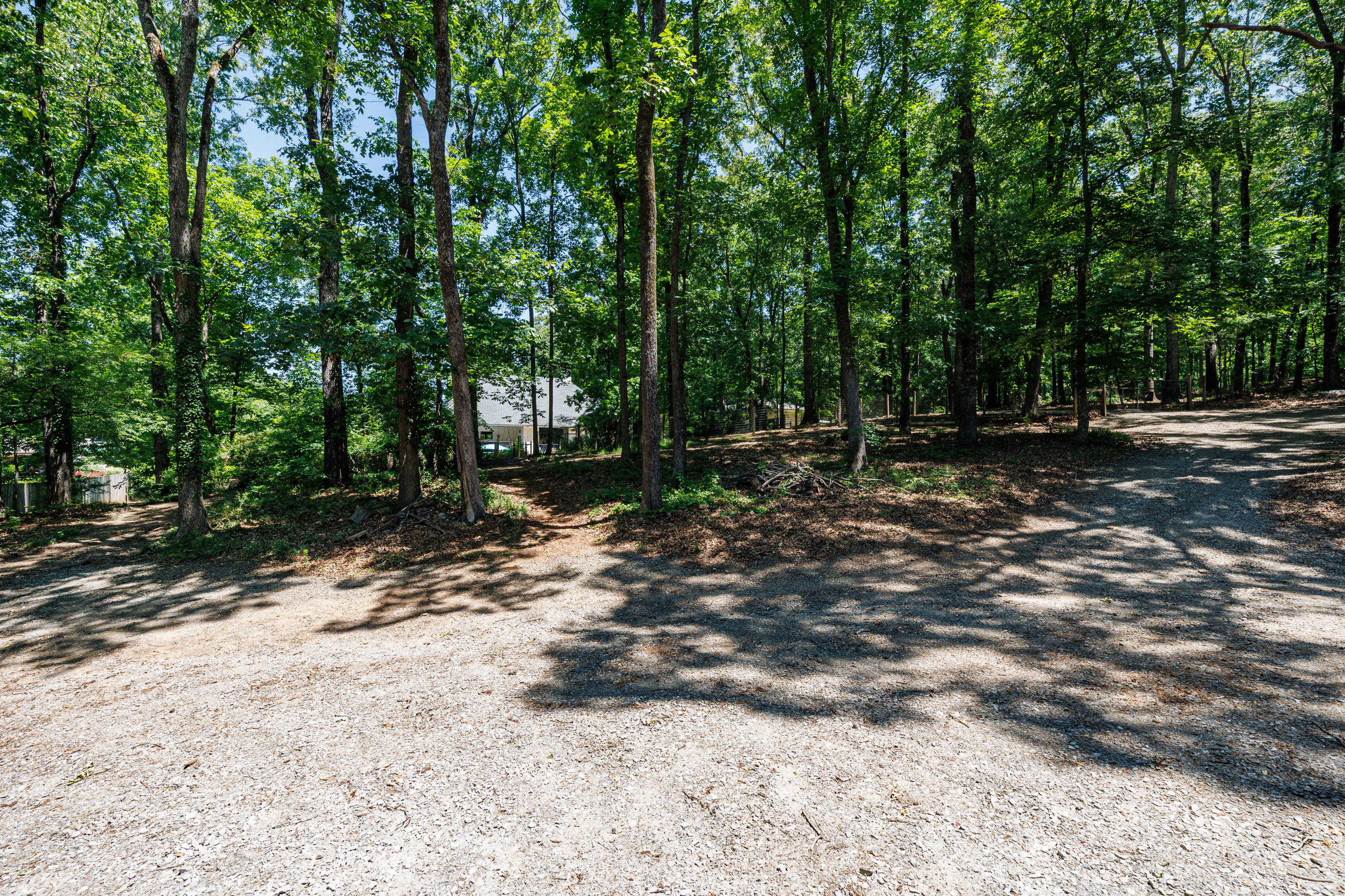  Exceptional Custom-built French Country Estate with Equestrian Amenities - 物件實景