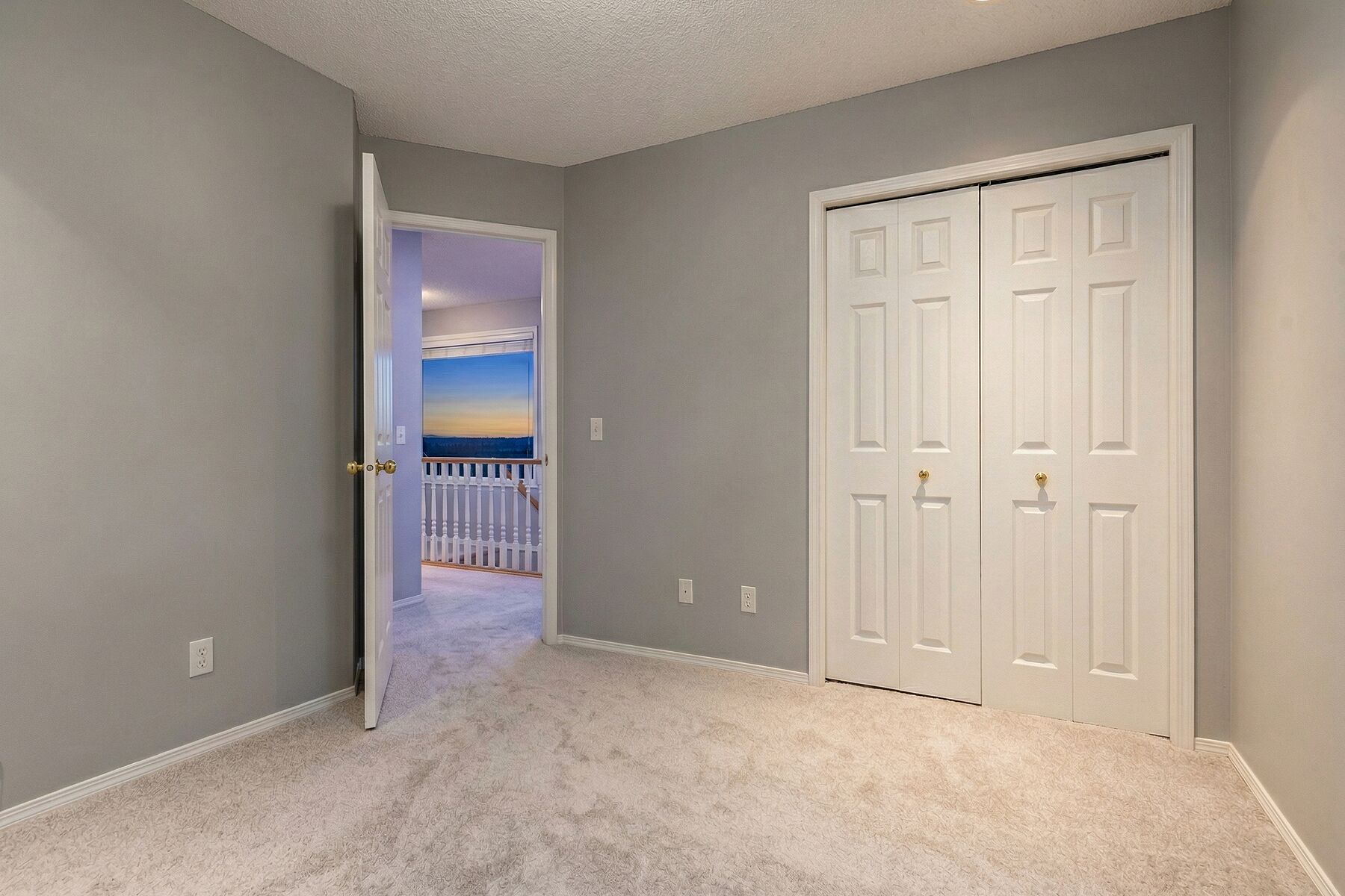  3103 39 Avenue SW, Calgary, AB - 物件實景