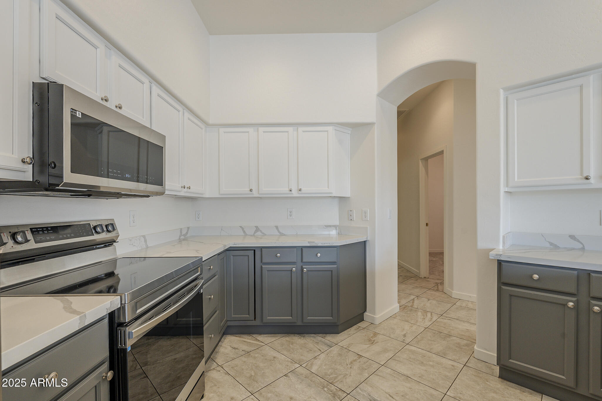 Phoenix, Arizona, 85042, United States, 3 Bedrooms Bedrooms, ,Residential,For Sale,1939131