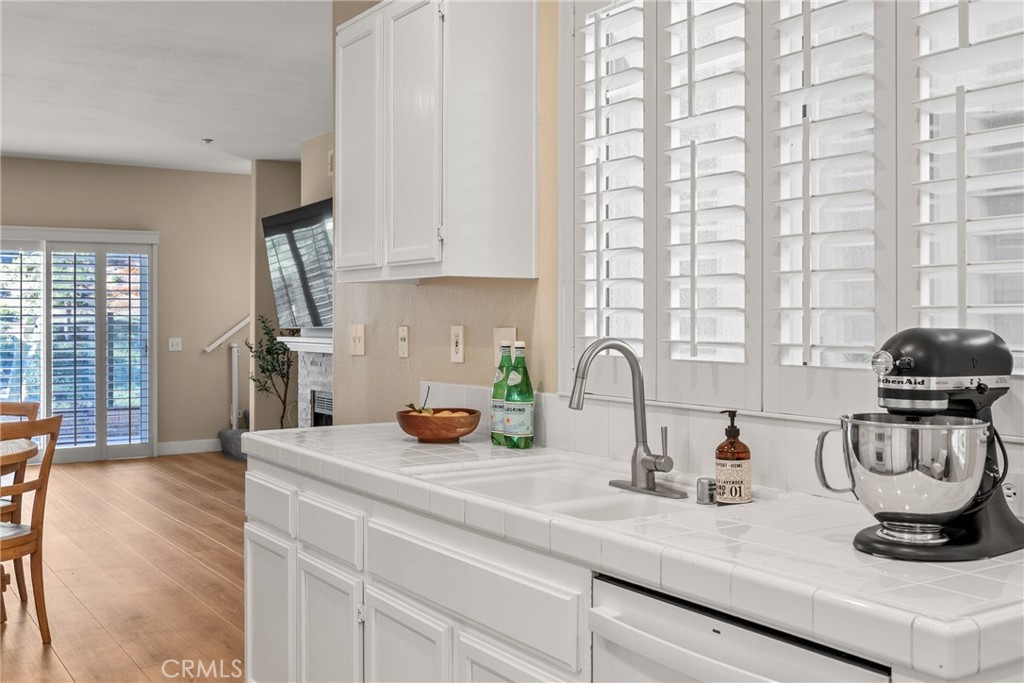 Aliso Viejo, California, 92656, United States, 2 Bedrooms Bedrooms, ,3 BathroomsBathrooms,Residential,For Sale,1989024