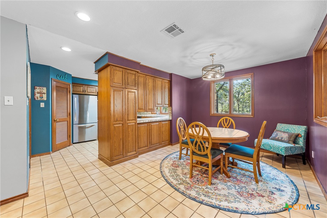 Holland, Texas, 76534, United States, 3 Bedrooms Bedrooms, ,2 BathroomsBathrooms,Residential,For Sale,1933257