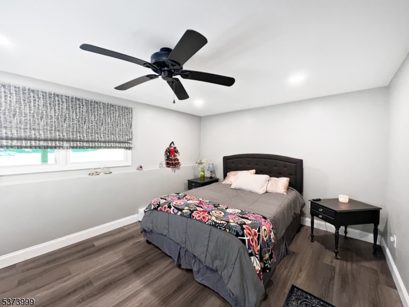 Franklin Twp., New Jersey, 07882, United States, 5 Bedrooms Bedrooms, ,3 BathroomsBathrooms,Residential,For Sale,1901717