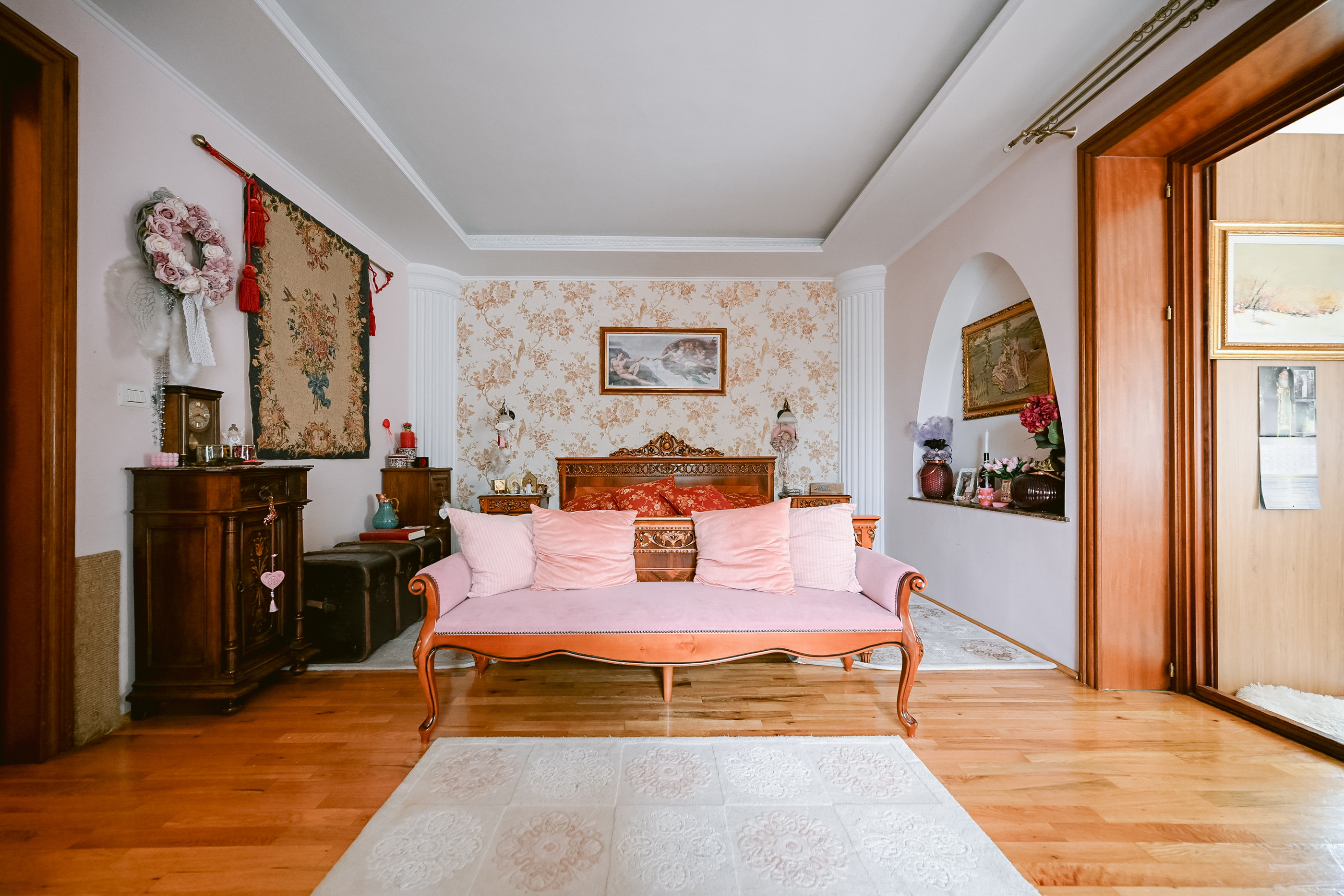  “La Conac” House, Versatile Estate with Heated Indoor Pool, Arad - 物件實景