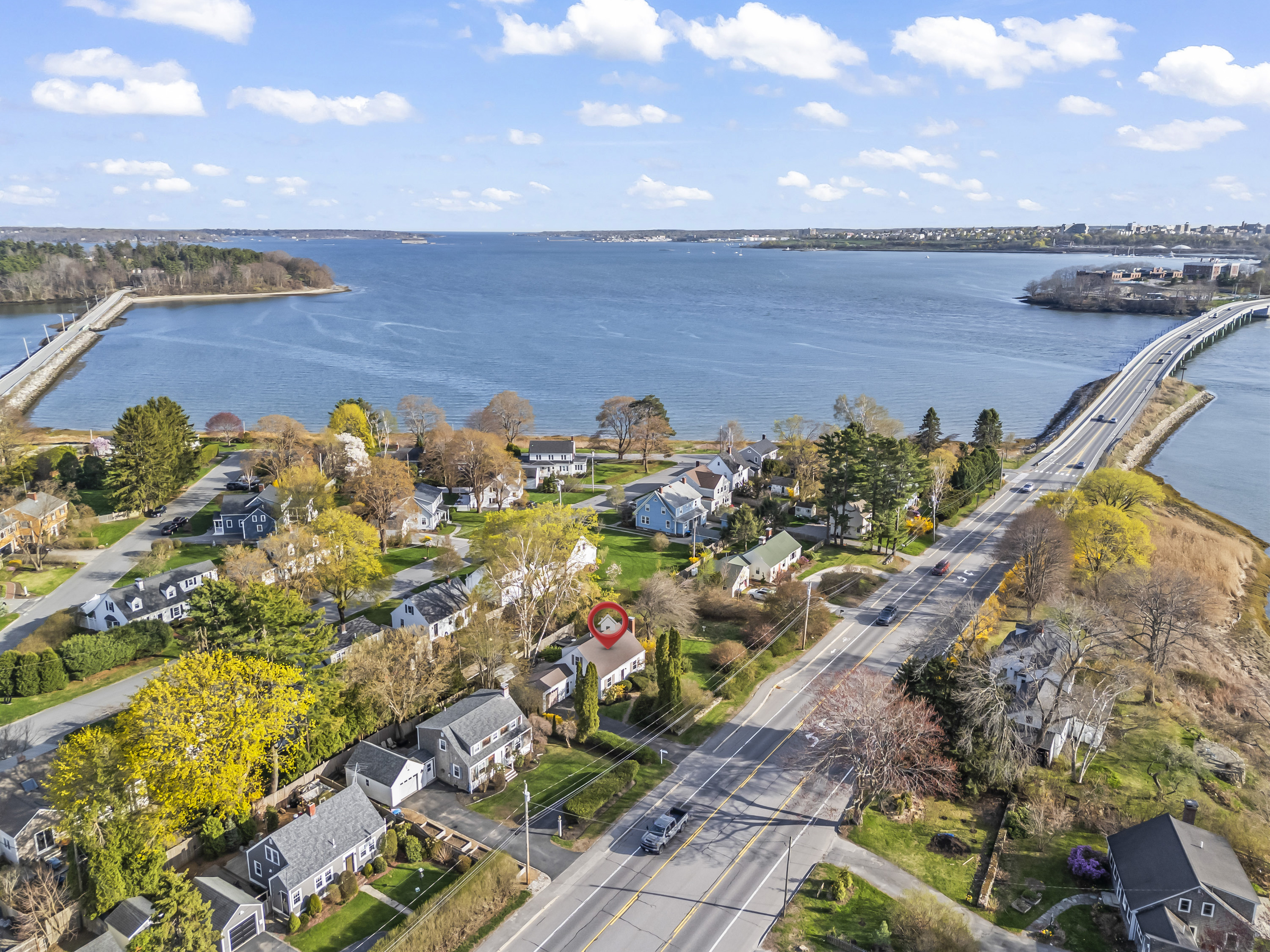 Falmouth, Maine, 04105, United States, 3 Bedrooms Bedrooms, ,2 BathroomsBathrooms,Residential,For Sale,1794593