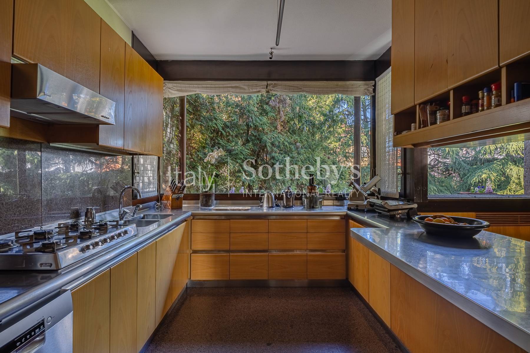  Designer villa surrounded by greenery - 物件實景