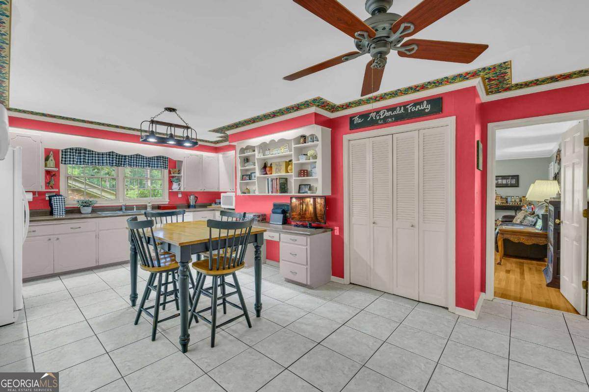 Athens, Georgia, 30606, United States, 5 Bedrooms Bedrooms, ,3 BathroomsBathrooms,Residential,For Sale,1896838