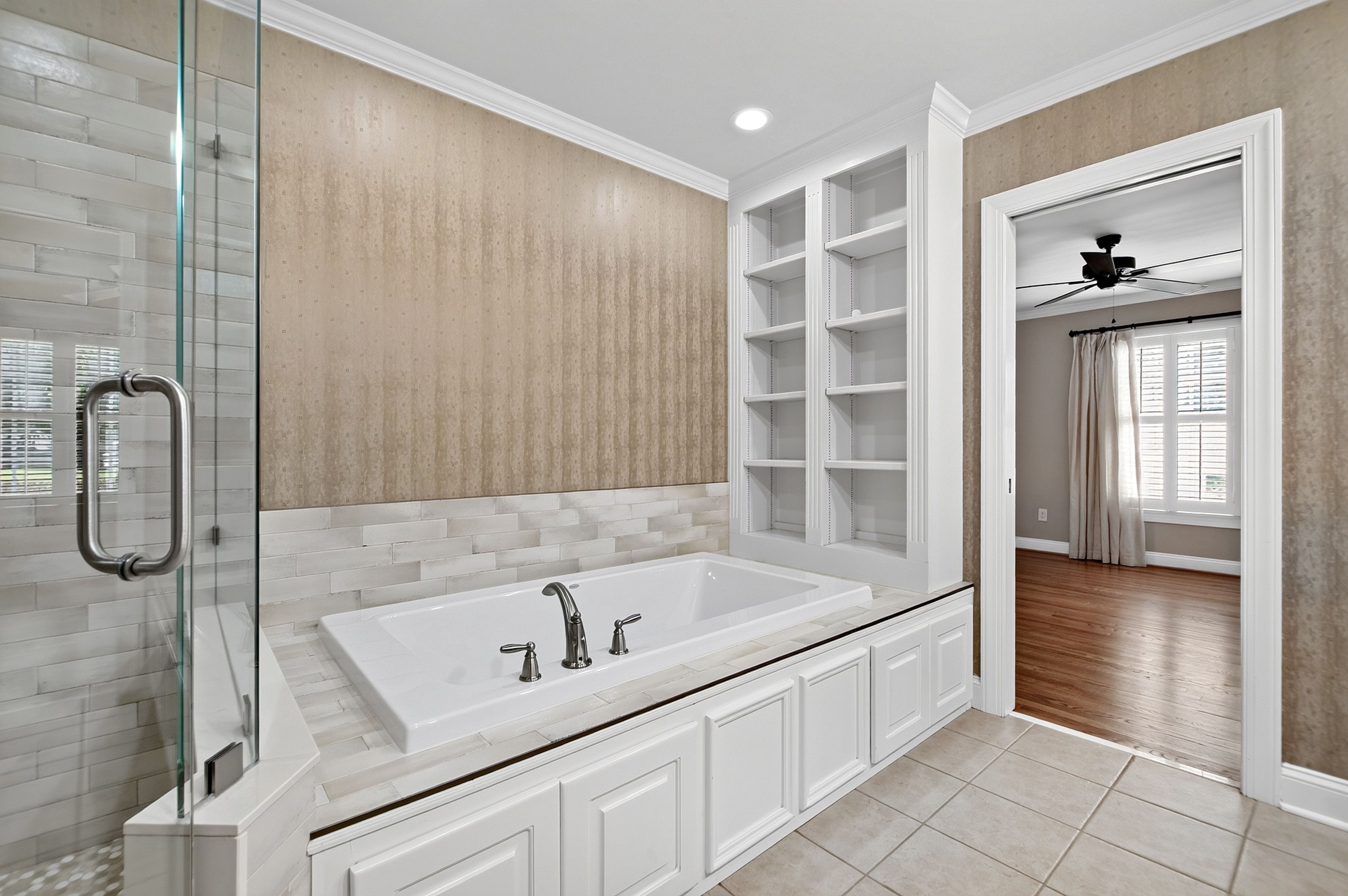  2714 Saint Marys Street, Raleigh, NC 27609 - 物件實景