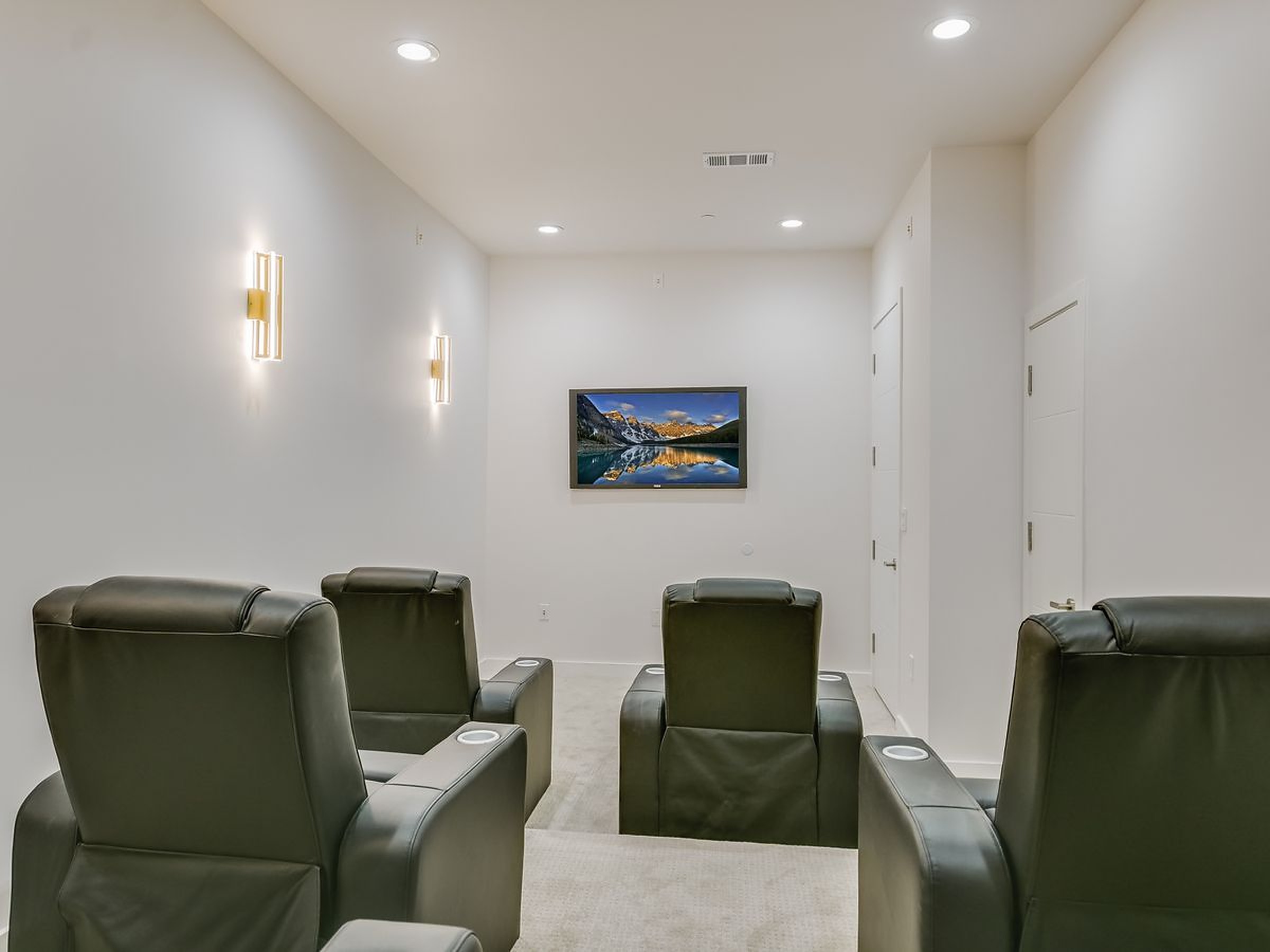  Modern Elegance in Davenport Ranch - 物件實景
