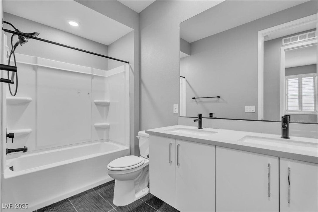 Las Vegas, Nevada, 89138, United States, 3 Bedrooms Bedrooms, ,3 BathroomsBathrooms,Residential,For Sale,1975491