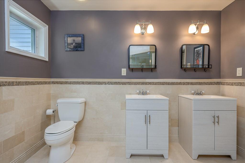 Fort Montgomery, New York, 10922, United States, 4 Bedrooms Bedrooms, ,3 BathroomsBathrooms,Residential,For Sale,1974942