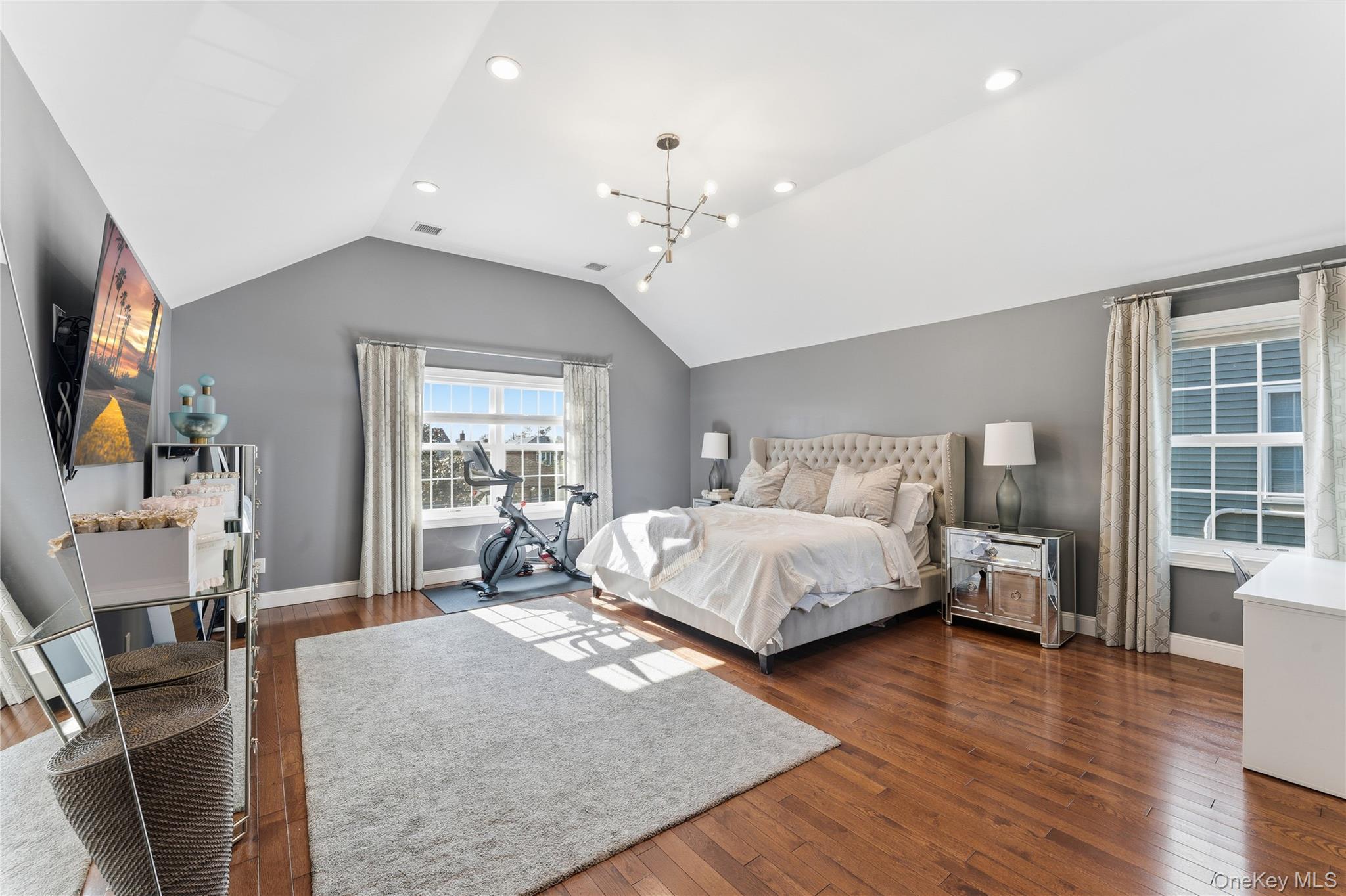 Oceanside, New York, 11572, United States, 4 Bedrooms Bedrooms, ,3 BathroomsBathrooms,Residential,For Sale,1987858