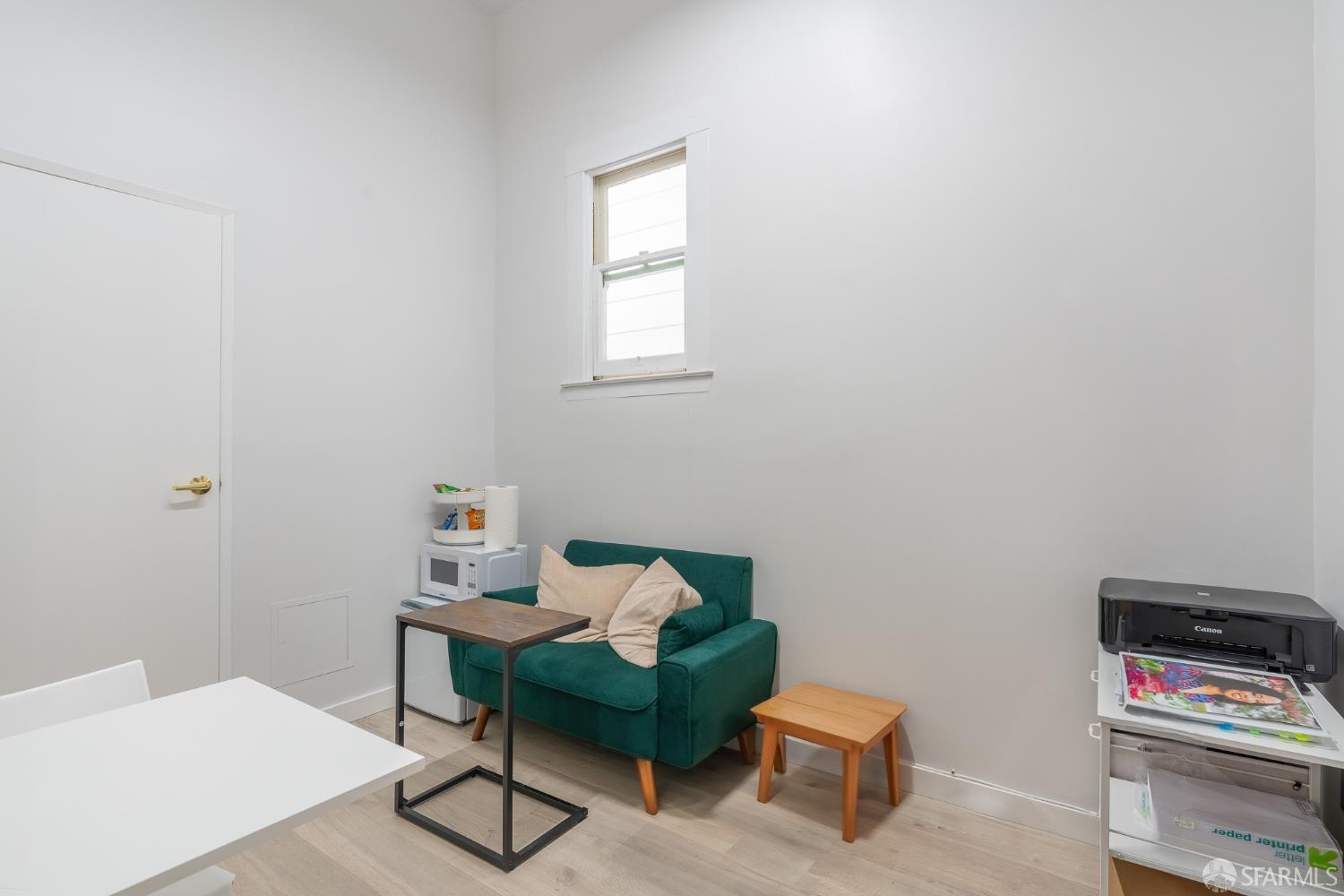 San Francisco, California, 94116, United States, 1 Bedroom Bedrooms, ,2 BathroomsBathrooms,Residential,For Sale,1938526