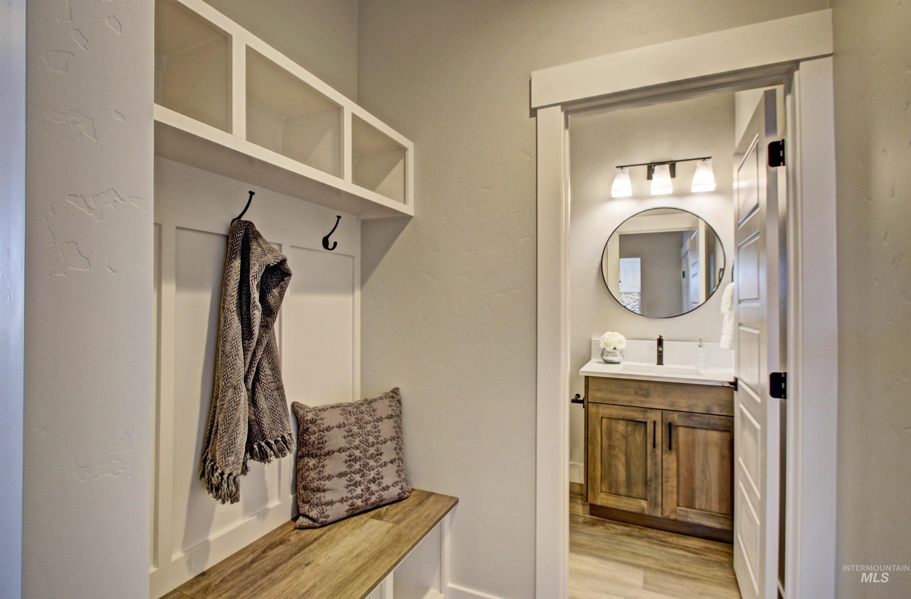 Meridian, Idaho, 83642, United States, 4 Bedrooms Bedrooms, ,3 BathroomsBathrooms,Residential,For Sale,1767923