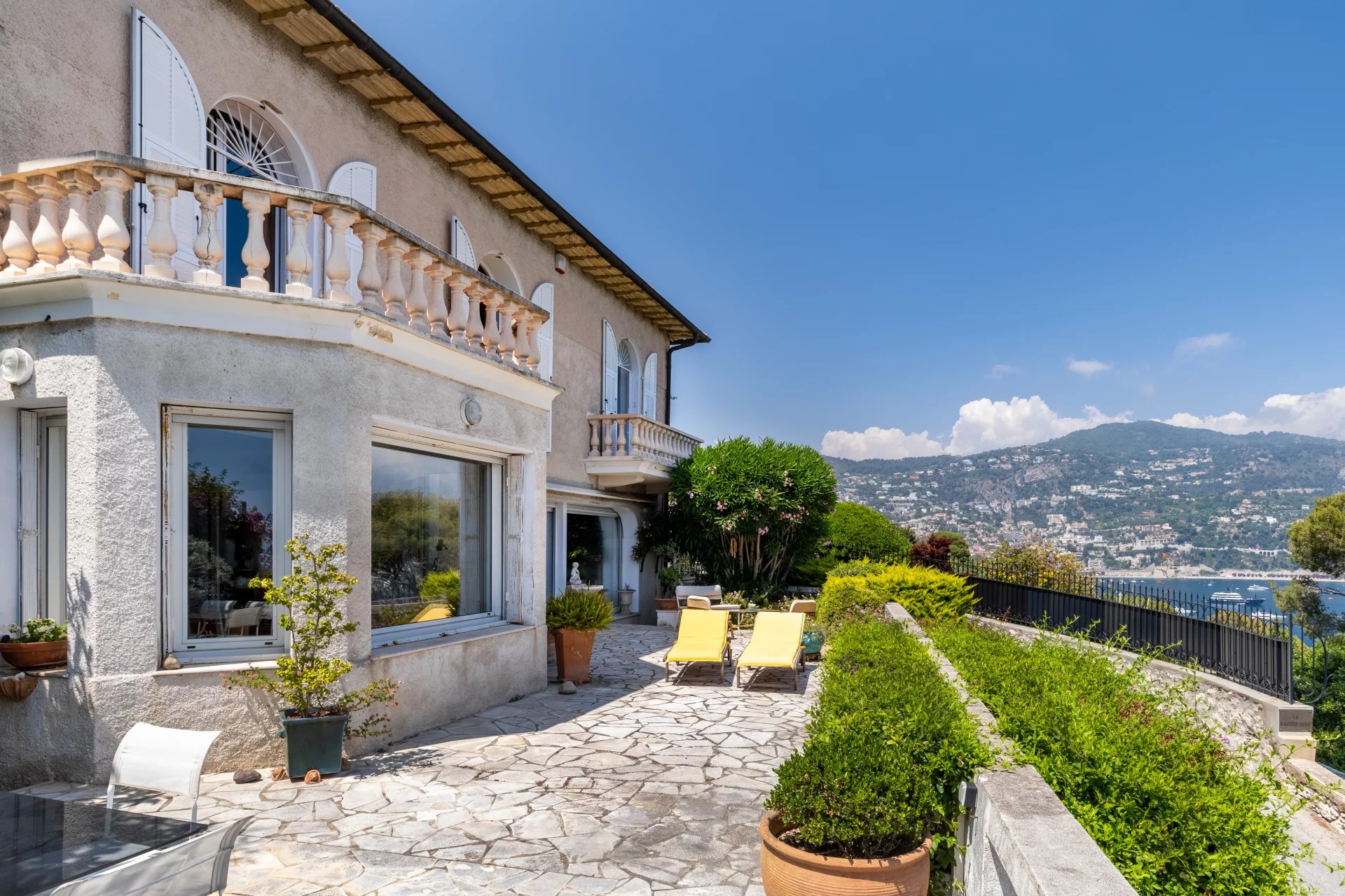 Nice, Provence-Alpes-Côte d’Azur, 06000, FR, 4 Bedrooms Bedrooms, ,4 BathroomsBathrooms,Residential,For Sale,1838302