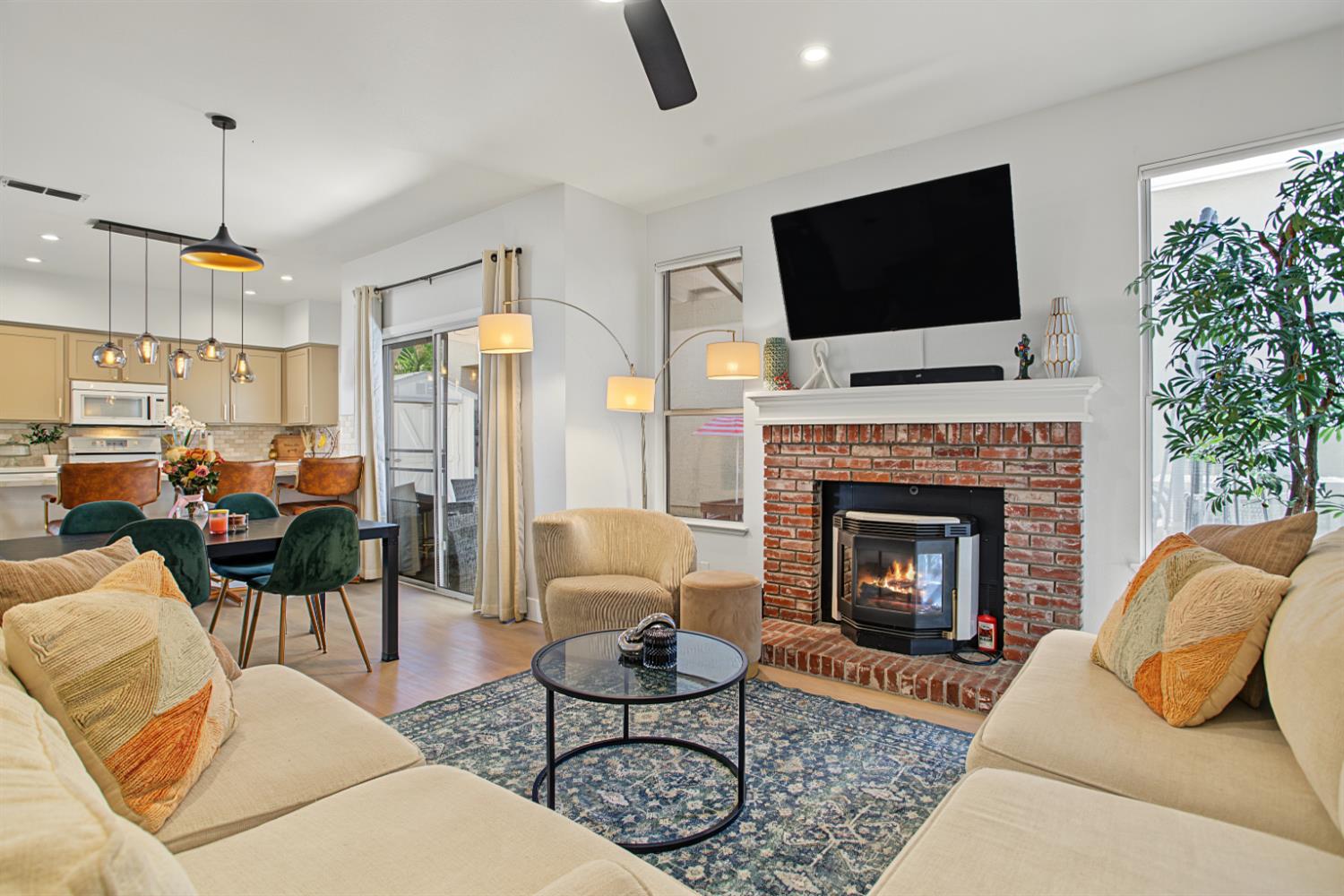Rigby Ct, Roseville, CA 95747