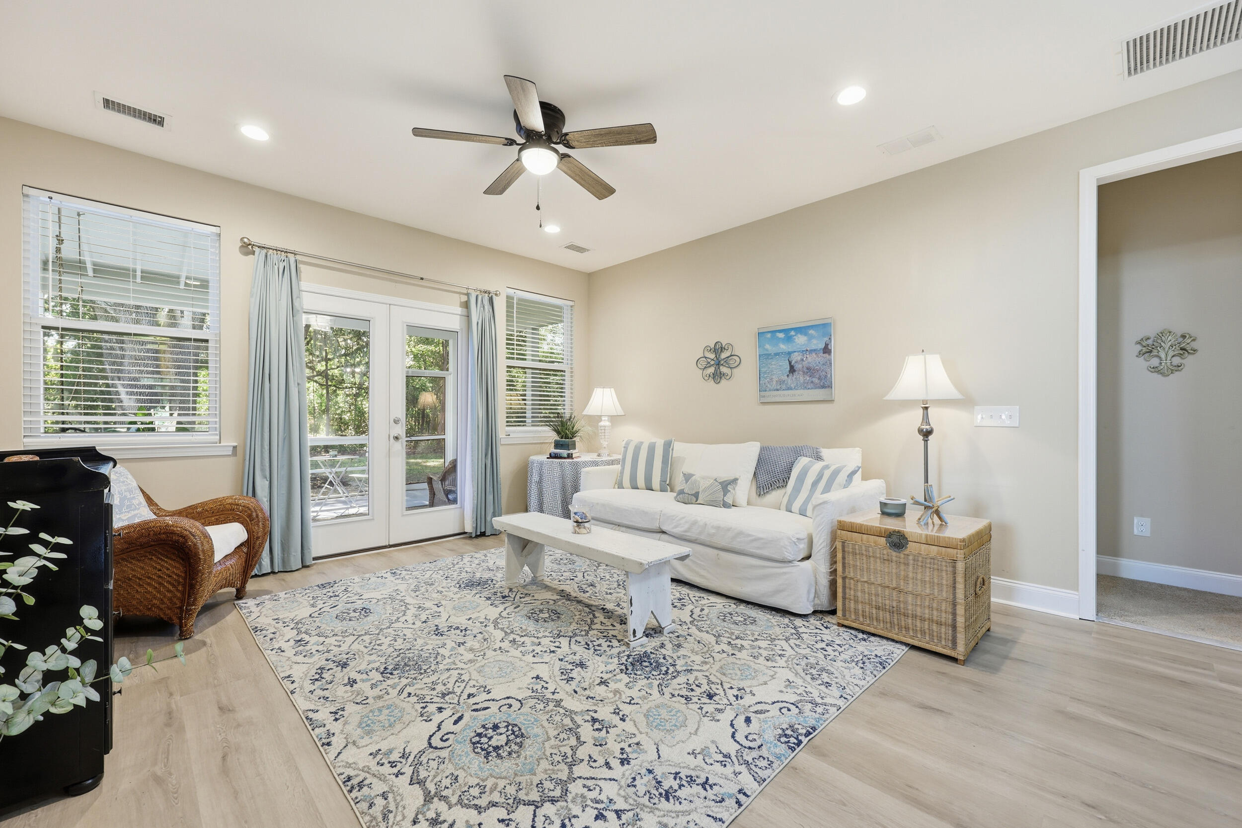 Mount Pleasant, South Carolina, 29466, United States, 3 Bedrooms Bedrooms, ,2 BathroomsBathrooms,Residential,For Sale,1992922