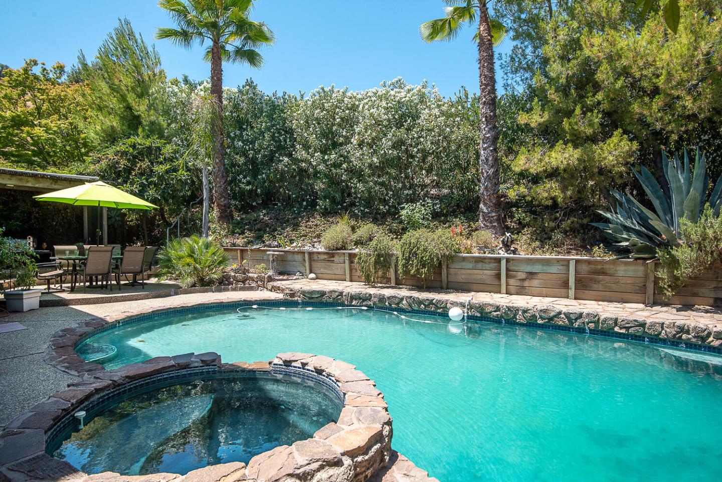 San Jose - Blossom Valley, California, 95123, United States, 4 Bedrooms Bedrooms, ,2 BathroomsBathrooms,Residential,For Sale,1732910