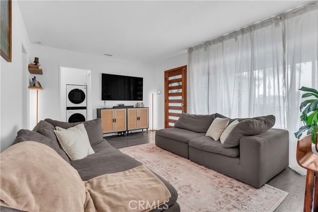 Downey, California, 90242, United States, 3 Bedrooms Bedrooms, ,2 BathroomsBathrooms,Residential,For Sale,2012006