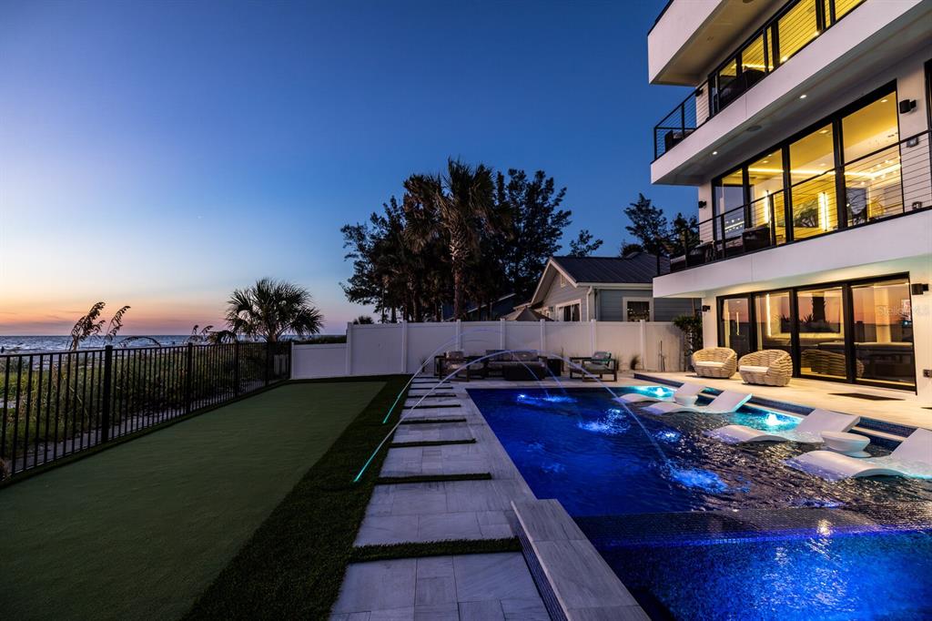 Indian Rocks Beach, Florida, 33785, United States, 8 Bedrooms Bedrooms, ,11 BathroomsBathrooms,Residential,For Sale,1997282