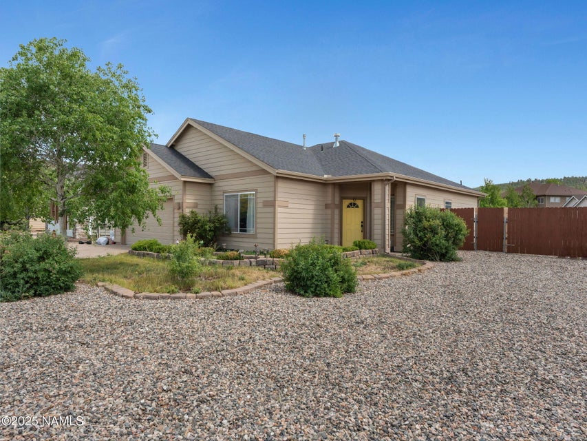 Bellemont, Arizona, 86015, United States, 3 Bedrooms Bedrooms, ,2 BathroomsBathrooms,Residential,For Sale,1924120