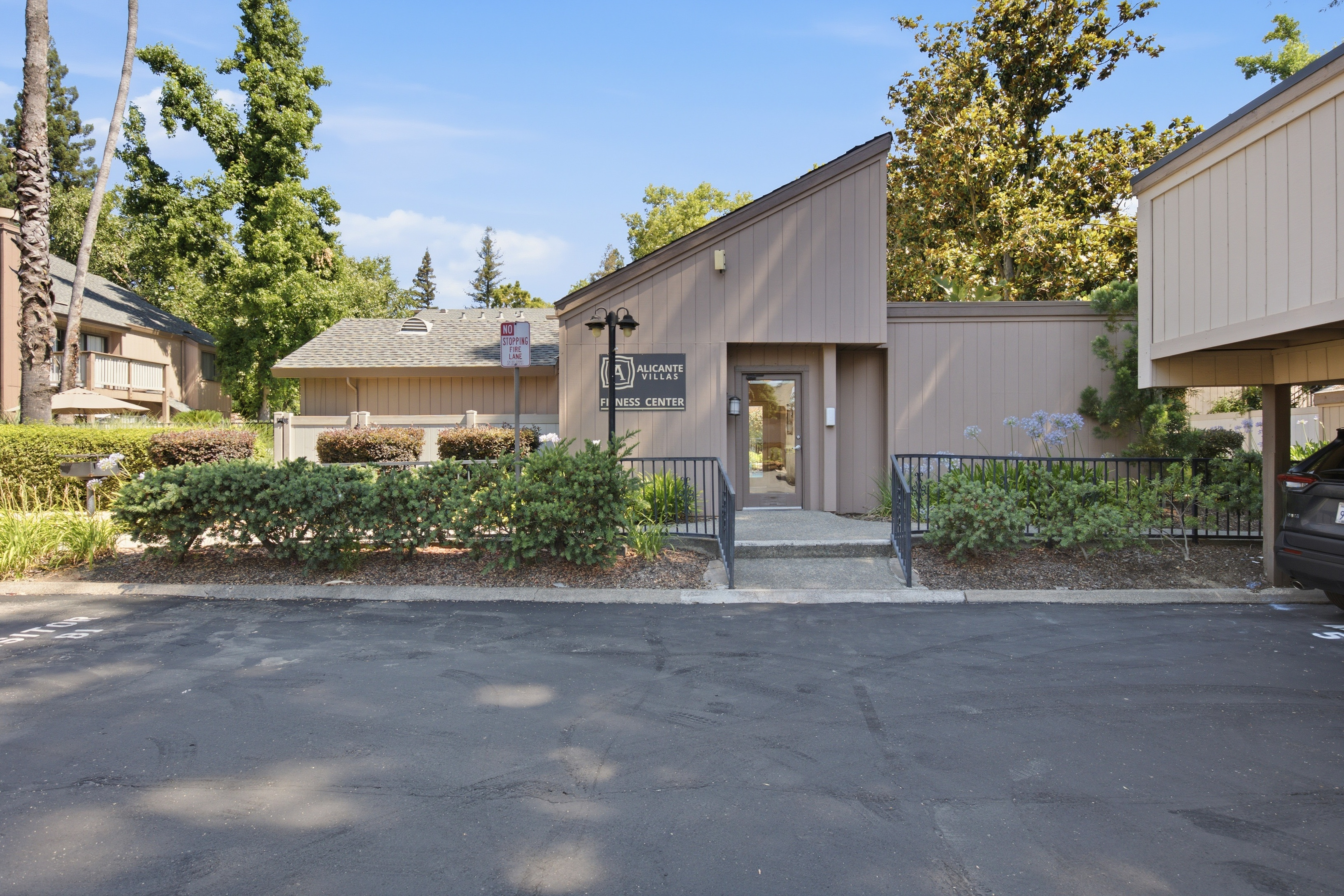  536 Woodside Oaks, Sacramento, CA, 95825 - 物件實景