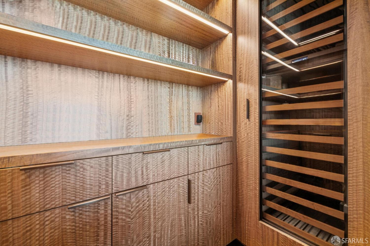 San Francisco, California, 94105, United States, 3 Bedrooms Bedrooms, ,4 BathroomsBathrooms,Residential,For Sale,1994422