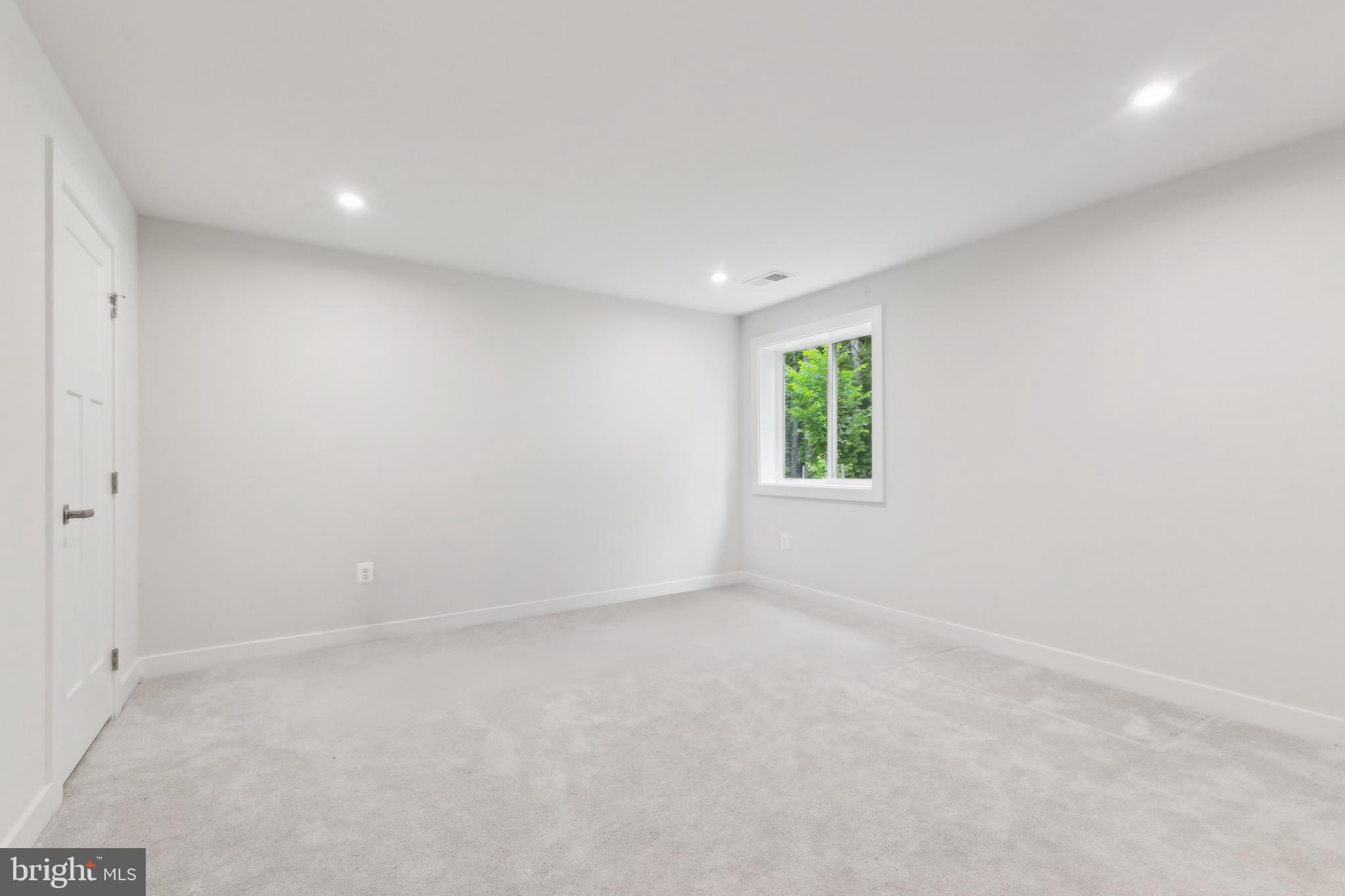 Stafford, Virginia, 22554, United States, 5 Bedrooms Bedrooms, ,5 BathroomsBathrooms,Residential,For Sale,1920840
