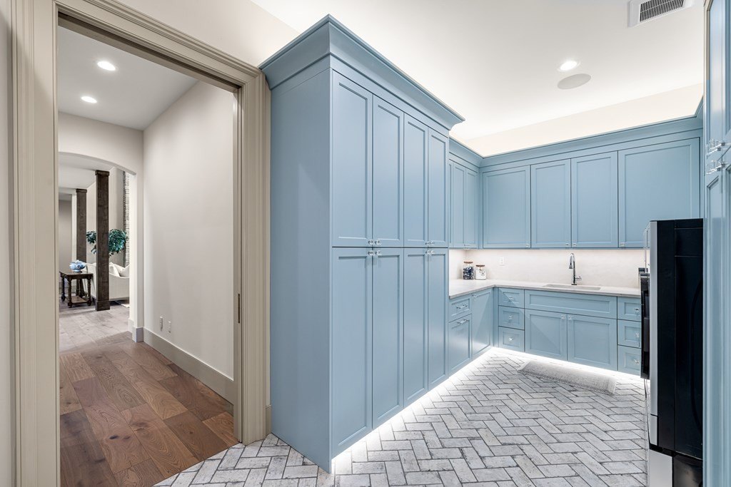 McCall, Idaho, 83638, United States, 5 Bedrooms Bedrooms, ,5 BathroomsBathrooms,Residential,For Sale,1989949