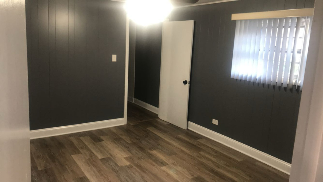 Niles, Illinois, 60714, United States, 5 Bedrooms Bedrooms, ,Residential,For Sale,1990948